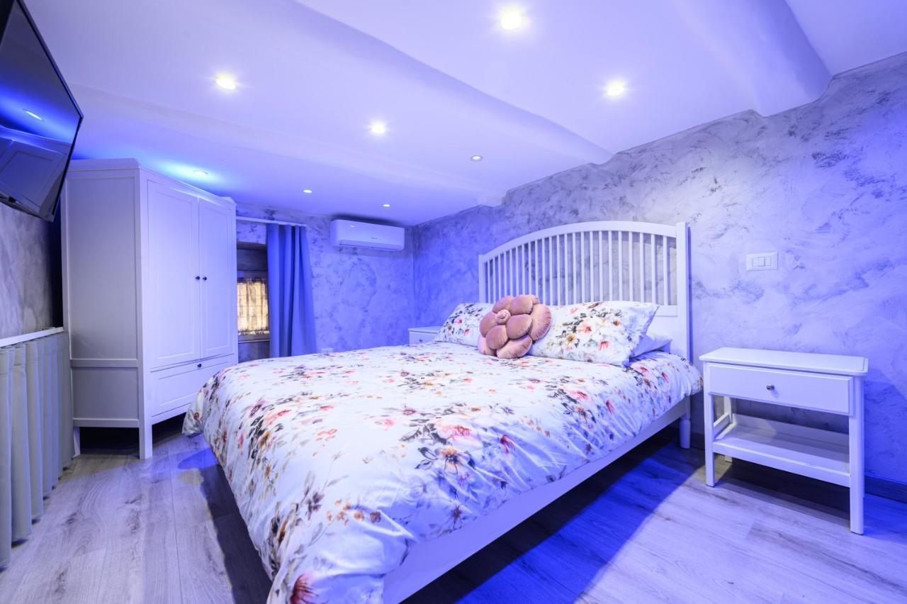 La Magnifica Napoli Apartments White House Eksteriør billede